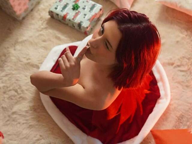 LUNAHART free sexy photo
