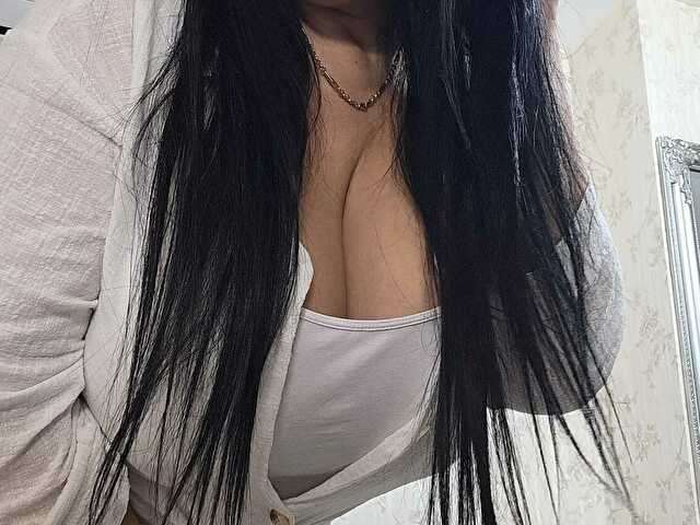 VICKYDIVINEE free sexy photo