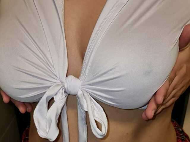 LORACURVYY free sexy photo