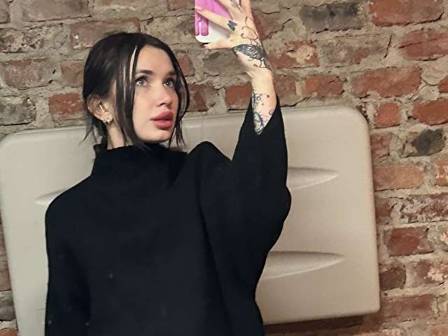 KAYLAMORGAN free sexy photo