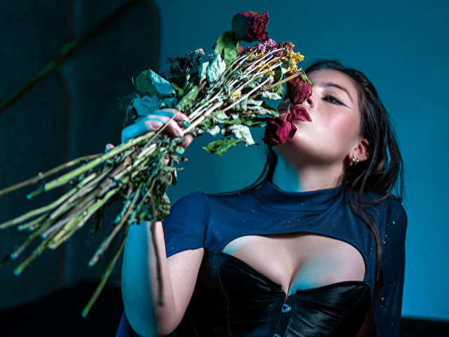 MOONWINY free sexy photo