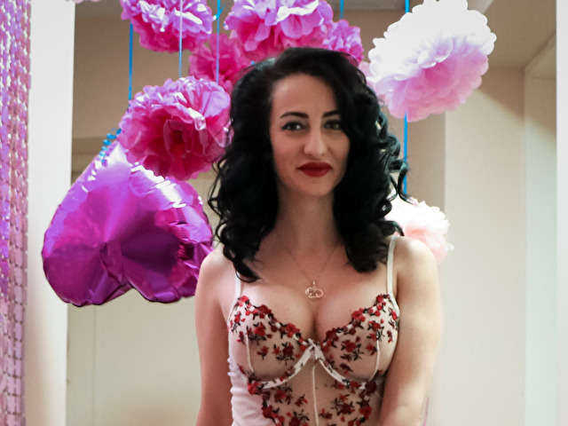 CARLAREYS free sexy photo