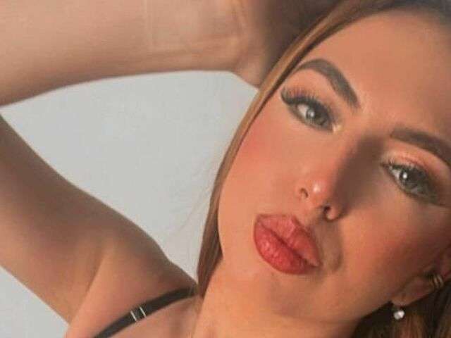 IVONNESAENZ free sexy photo
