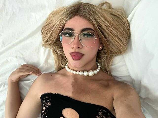 SAMANTHAROS free sexy photo