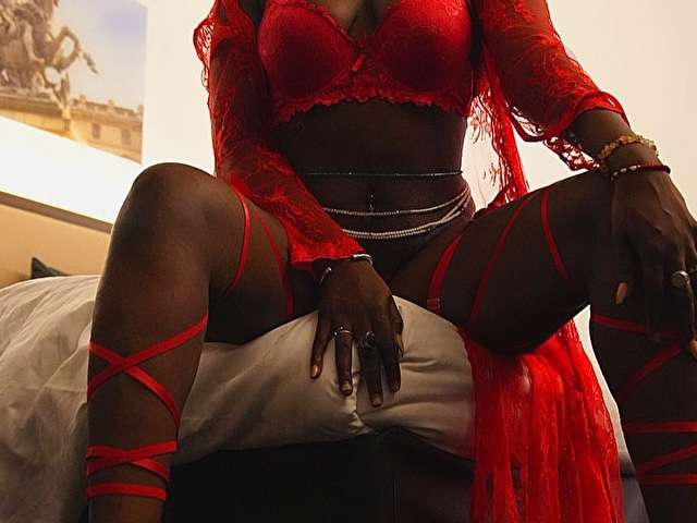 BLACKQUEEN99 free sexy photo