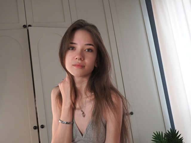 TINYANIE free sexy photo