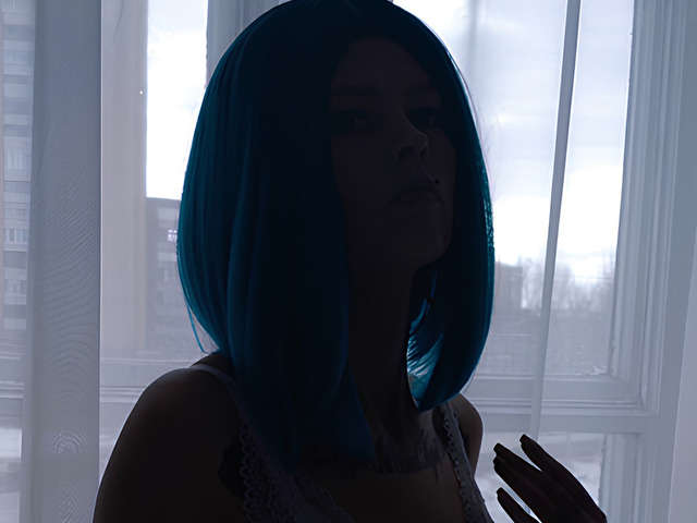 EMELICRISTAL free sexy photo