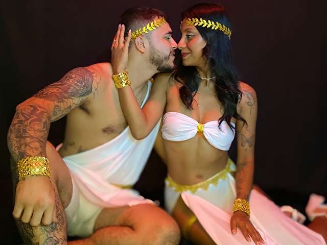 LAUANDCRISS free sexy photo