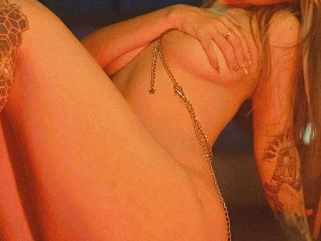 ROSELLSTTORM free hard sexy photo