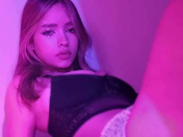 ROSELLSTTORM free sexy photo