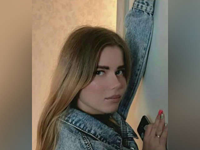 AZUMIWENIUS free sexy photo