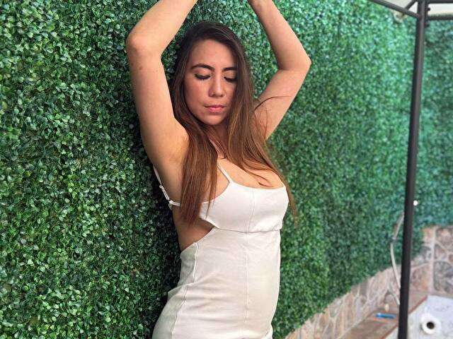 FREYARAVENWO free sexy photo