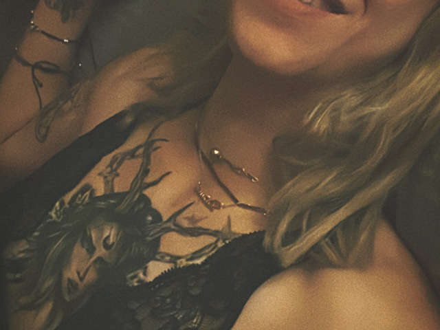 MAGICDOM1 free sexy photo