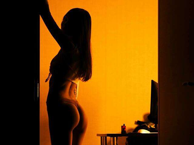 AMELIAMORE1 free sexy photo