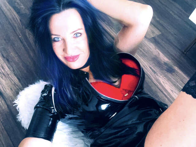 HOTCHANTAL free sexy photo