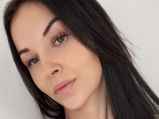 JULIAHOTBODY free sexy photo