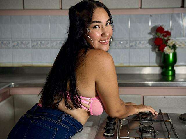 SAMMYEVANNS free sexy photo