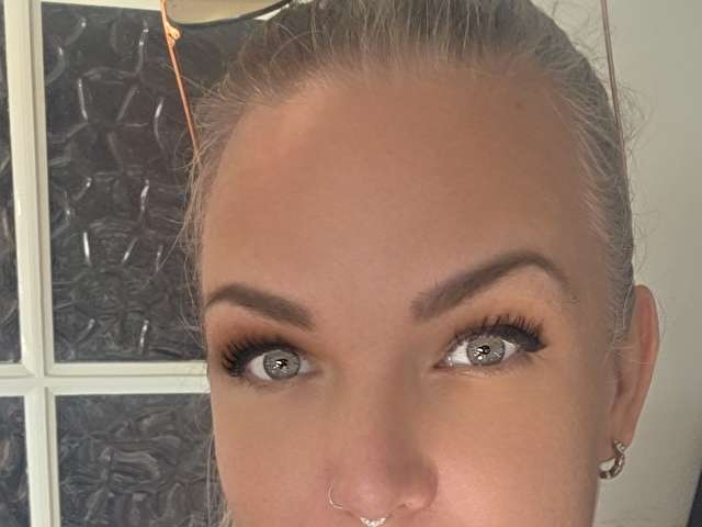 MANDY1990 free sexy photo