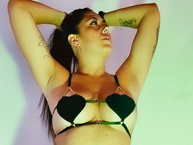 SALMMAMILF free sexy photo