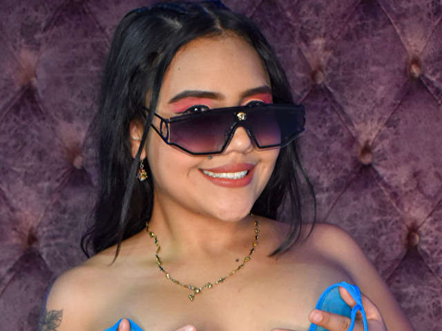 ASHLEYFOX free sexy photo