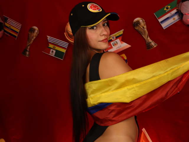SARAWILLIAMS free sexy photo