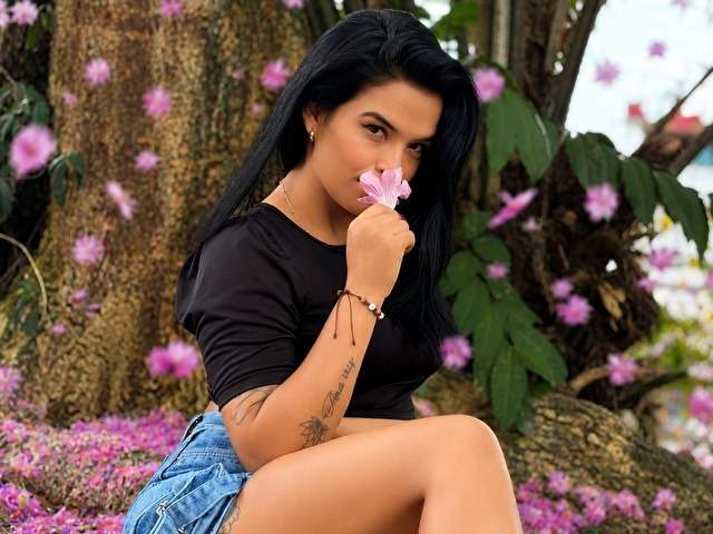 SAMANTHAF free sexy photo