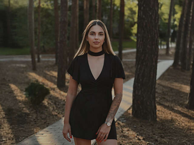 SOFILUNE free sexy photo