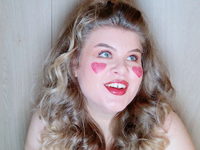HONEYLIPS free sexy photo