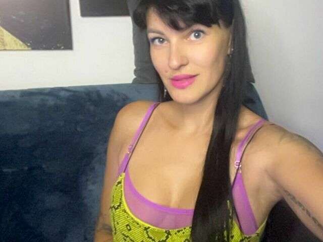 AGATAMOORE free sexy photo