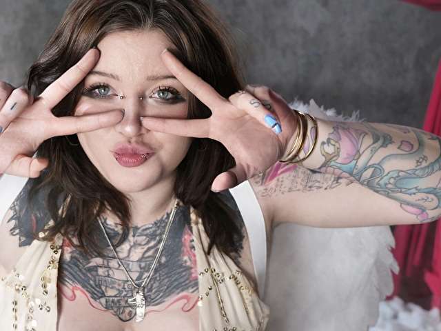 CRAZYDAISYY free sexy photo
