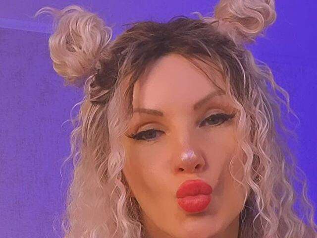 MERCEDESLOVE free sexy photo