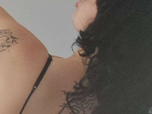 ZAADHOER free sexy photo