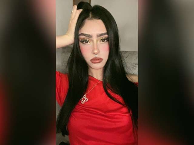 ANYAA free sexy photo