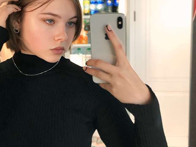 PEACHPUF free sexy photo