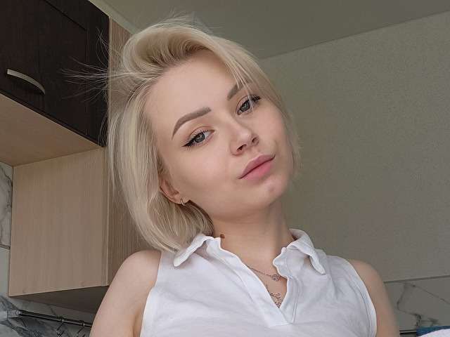 BLONDEFAIRY free sexy photo