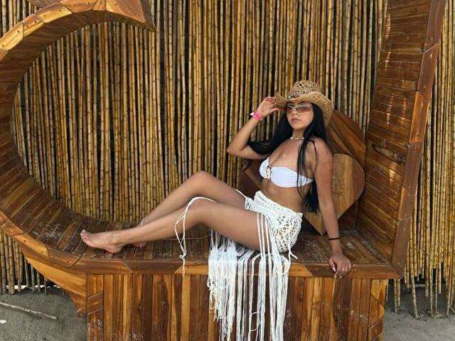 EIMYRIVERA free sexy photo