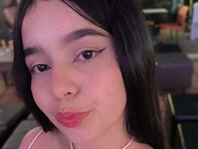 MOLLYDOLCE free sexy photo
