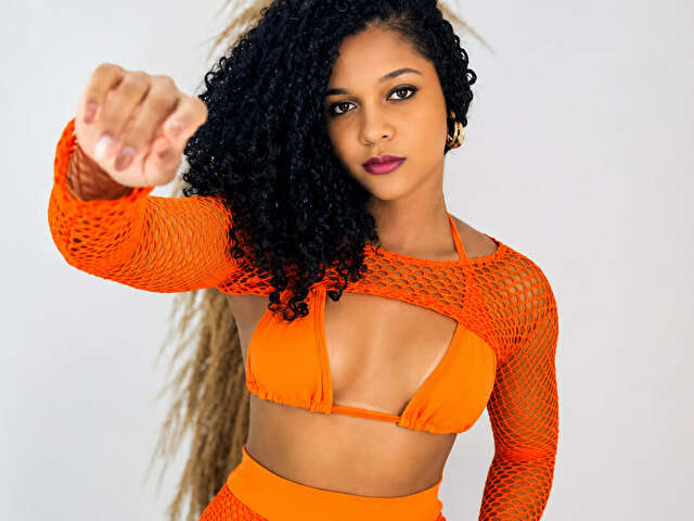 KIRAZ free sexy photo