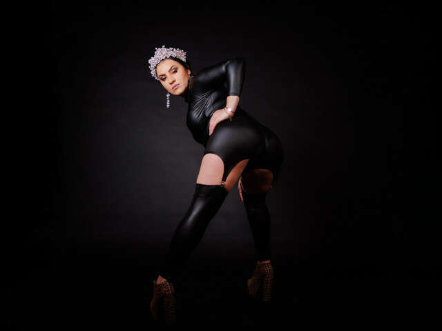 GODESSUNIQ free sexy photo