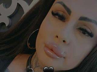 DENYCHANTALL amateur webcam photo